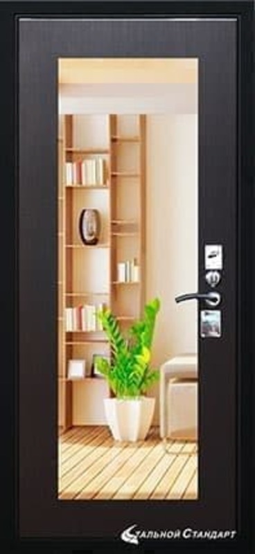 Входная дверь МКМ Бастион Хай-Тек Зеркало